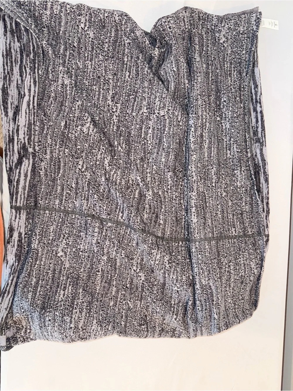 Lululemon Light Gray Textured Knit Scarf with Snap Trim